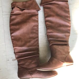 High rise top Moda Brown boots (size 9)